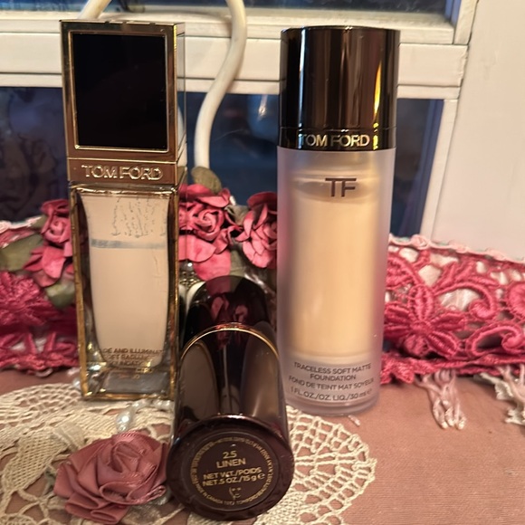 TOM FORD SHADE & ILLUMINATE SOFT RADIANCE foundation - Picture 10 of 10